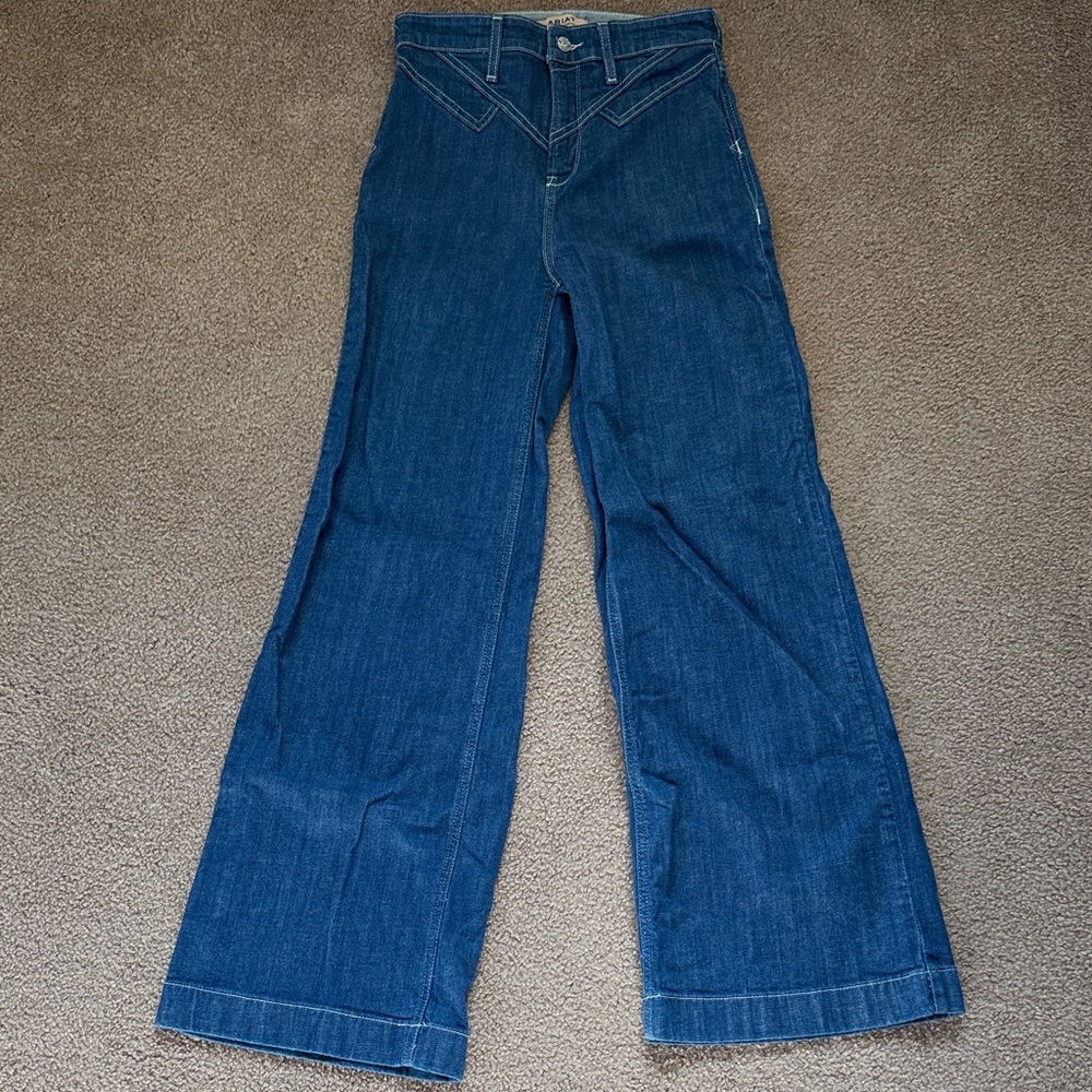 ARIAT WOMEN'S DARK WASH ULTRA HIGH RISE WESTIE YOKE WIDE LEG STRETCH DENIM JEANS - Picture 2 of 5